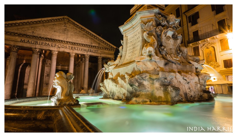 Fountain in front of the Pantheon